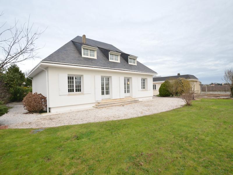 Propriété - 176 m² - 6 pièces