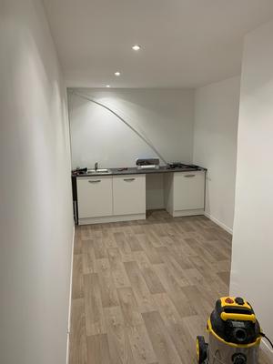 Local d'activités - 275 m²