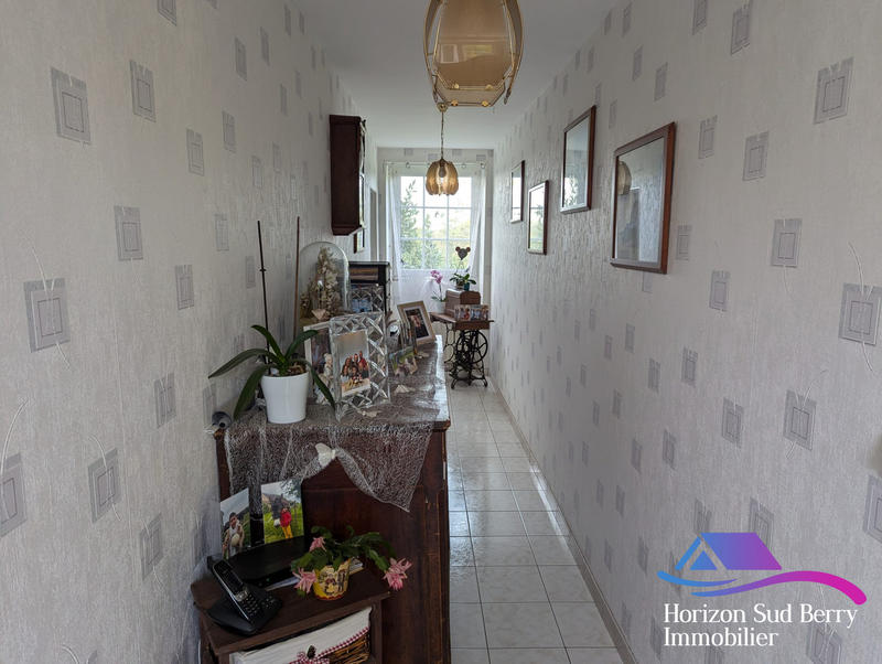 Maison - 234 m² - 8 pièces