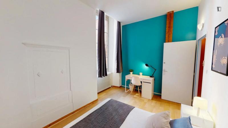 Chambre - 16 m² - 5 pièces
