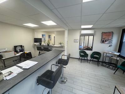 Bureau - 92 m² - 5 pièces