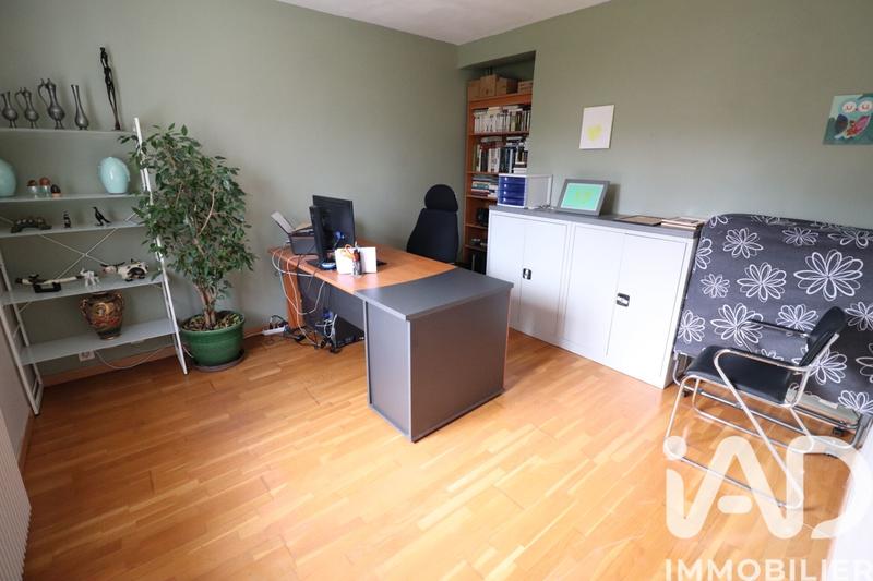 Maison - 137 m² - 7 pièces