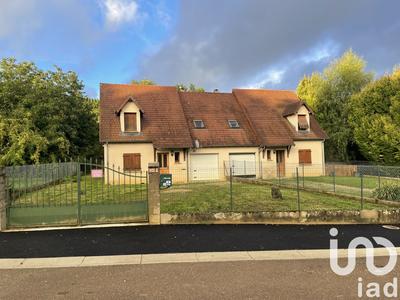 Maison - 90 m² - 5 pièces