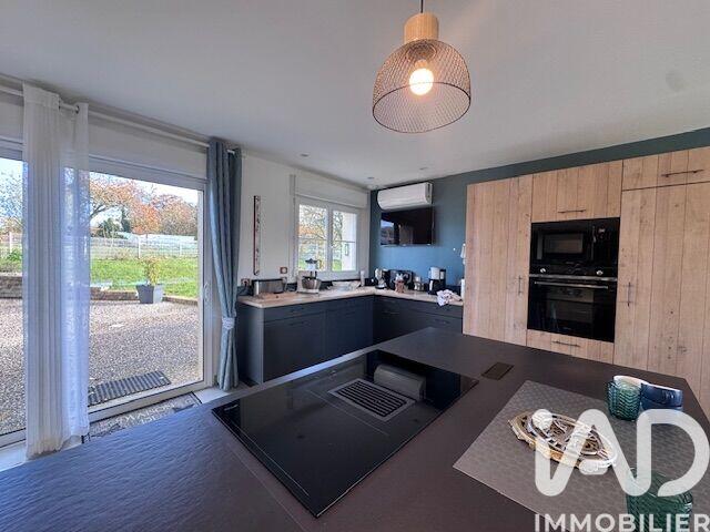 Maison - 219 m² - 6 pièces