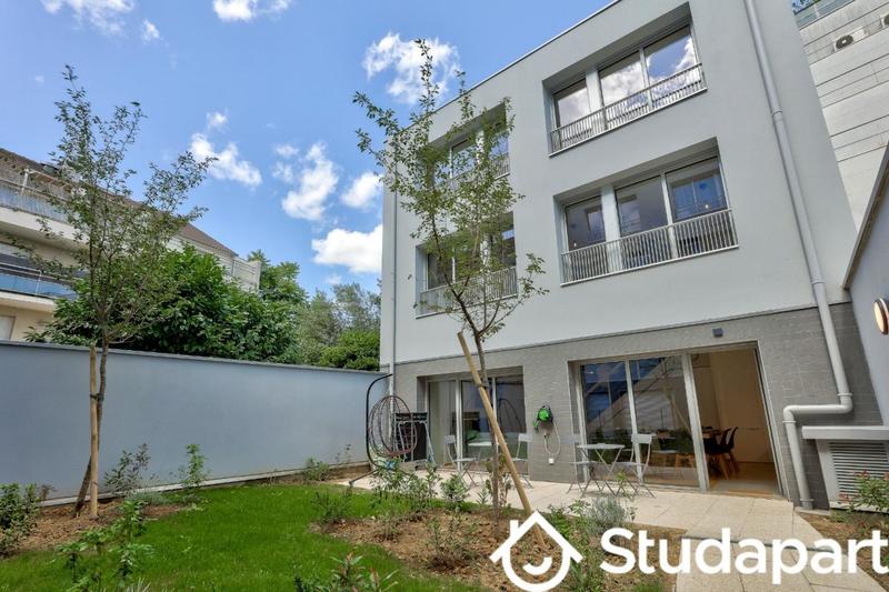 Chambre - 9 m² - 1 pièce