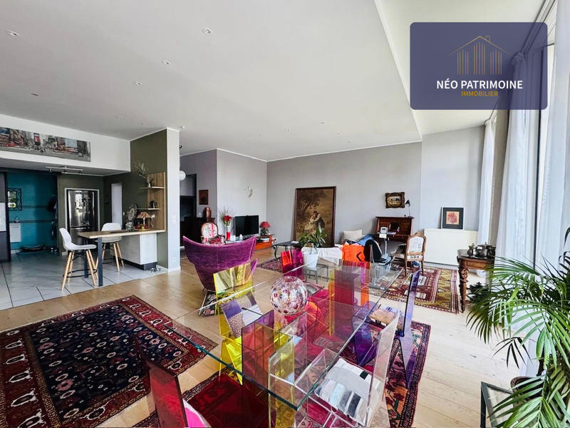 Appartement - 111 m² - 4 pièces