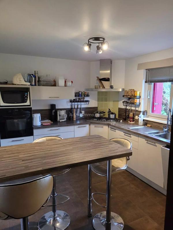 Maison - 180 m² - 7 pièces