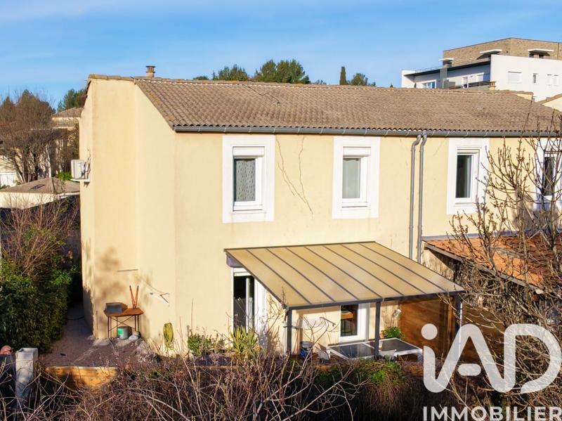 Maison - 80 m² - 4 pièces