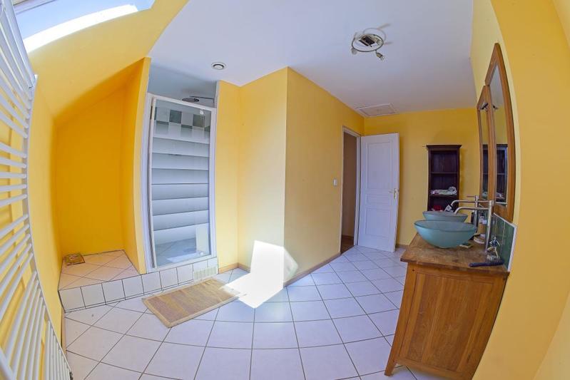 Propriété - 245 m² - 5 pièces