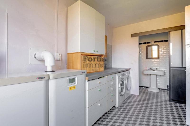 Maison de maîtres - 244 m² - 8 pièces