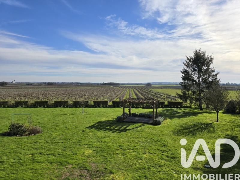 Maison - 327 m² - 10 pièces