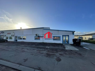 Local d'activités - 330 m² - 8 pièces