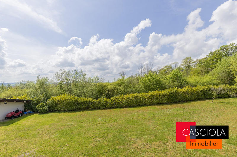 Maison - 212 m² - 9 pièces