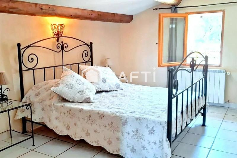 Maison - 328 m² - 15 pièces