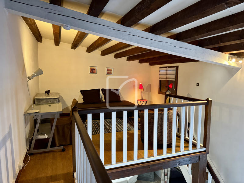 Maison - 230 m² - 12 pièces