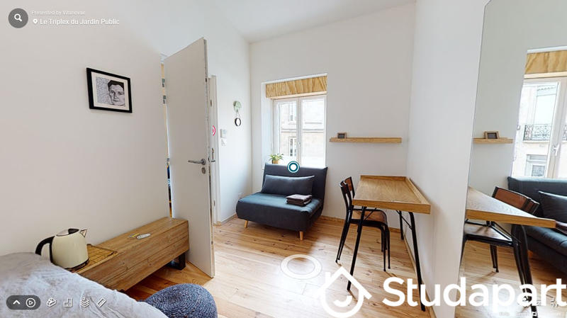 Chambre - 130 m² - 1 pièce