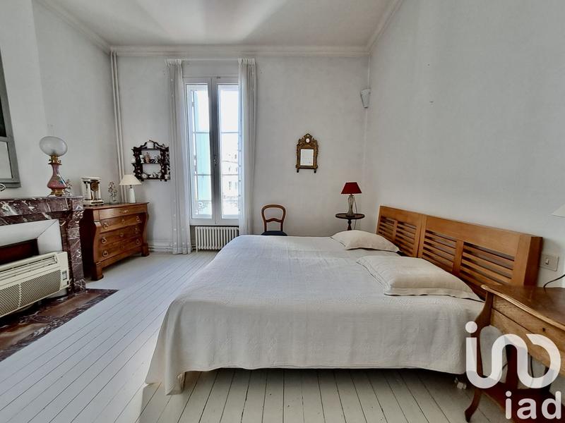 Maison - 280 m² - 8 pièces