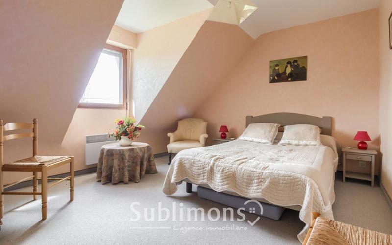 Maison traditionnelle - 129 m² - 6 pièces