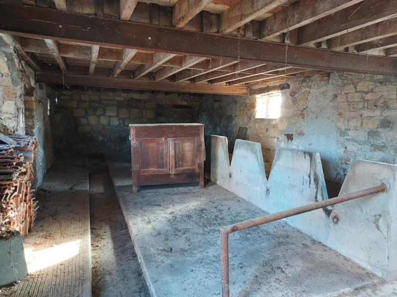 Grange - 200 m² - 3 pièces