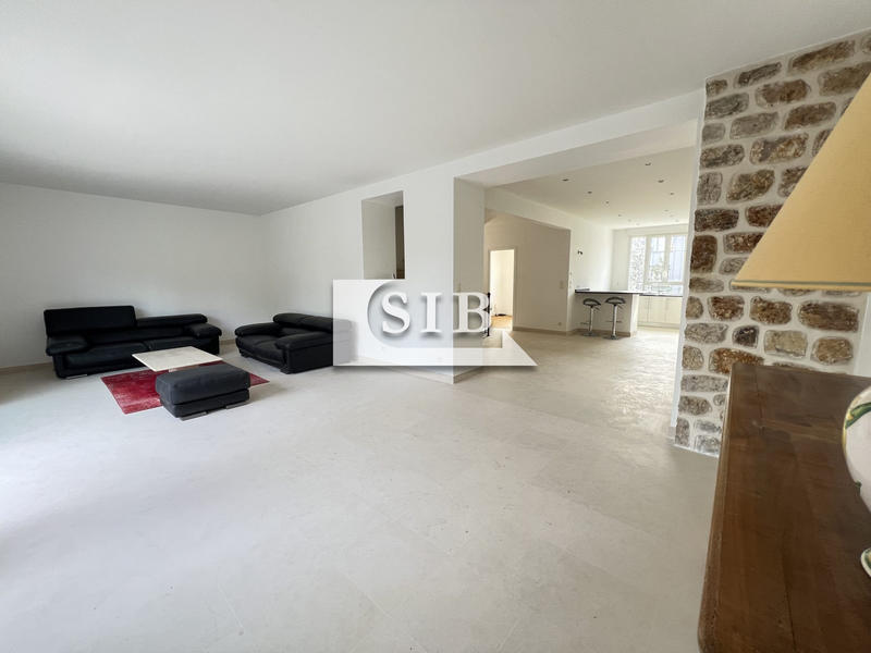 Maison - 160 m² - 7 pièces