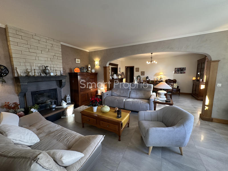 Maison - 192 m² - 6 pièces