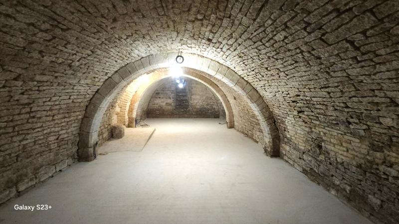 Maison - 221 m² - 3 pièces