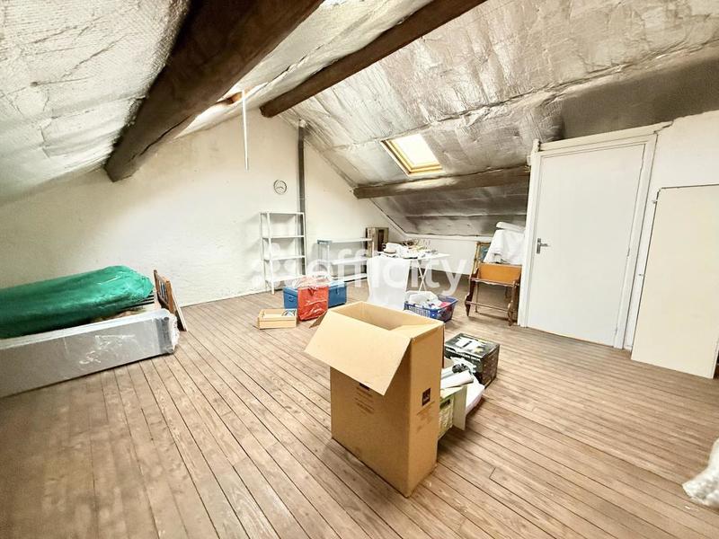 Maison - 93 m² - 4 pièces