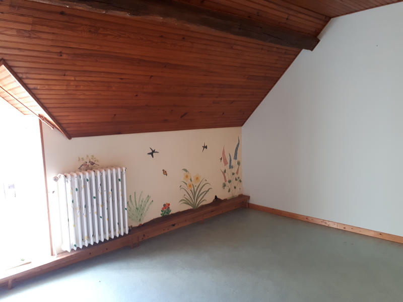 Propriété - 241 m² - 10 pièces