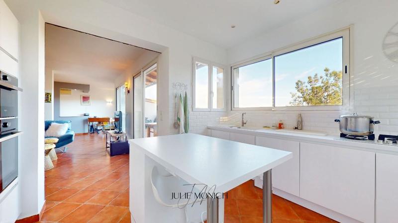 Maison - 145 m² - 5 pièces