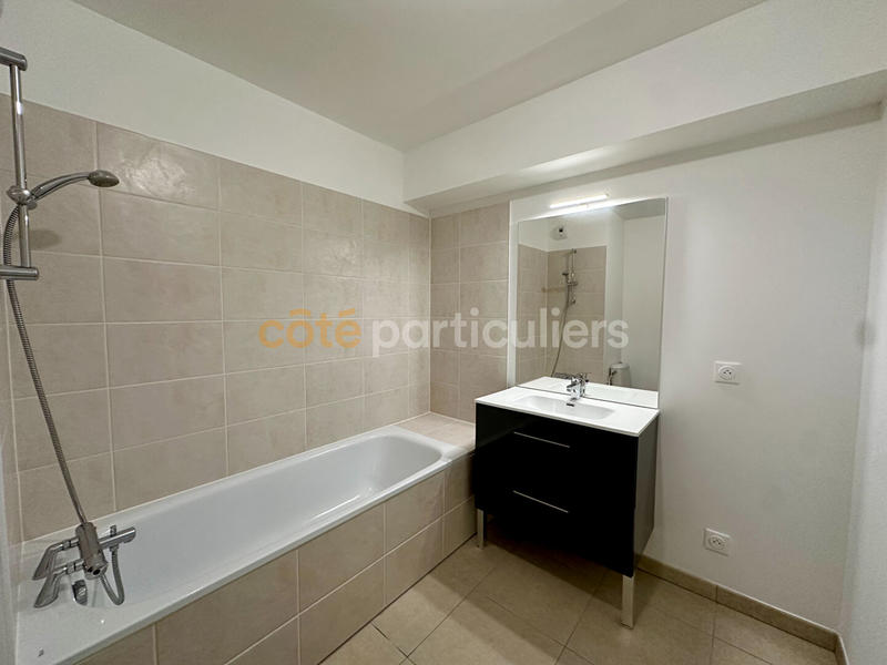 Appartement - 96 m² - 5 pièces