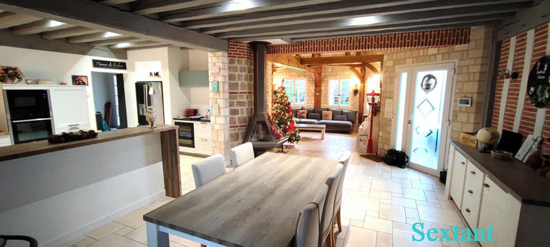 Maison - 290 m² - 13 pièces