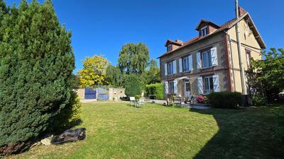 Maison - 193 m² - 7 pièces