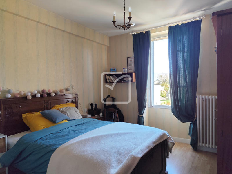 Maison - 150 m² - 9 pièces