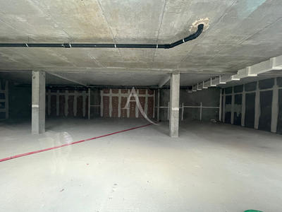 Local commercial - 298 m²