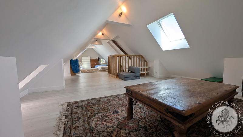 Maison - 281 m² - 10 pièces