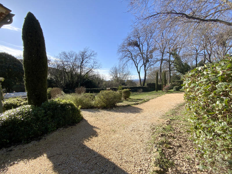 Maison - 288 m² - 6 pièces