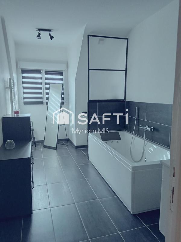 Maison - 185 m² - 6 pièces