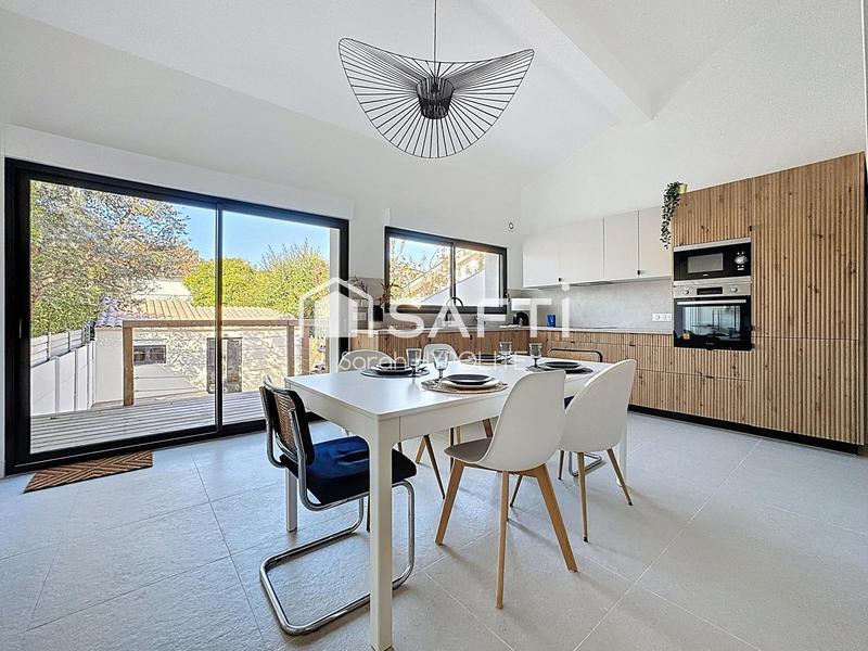 Maison - 170 m² - 6 pièces