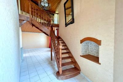 Maison - 236 m² - 10 pièces