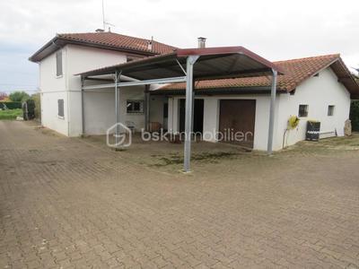 Maison - 157 m² - 7 pièces