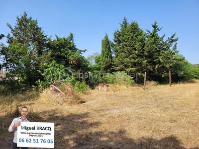 Terrain constructible - 623 m²