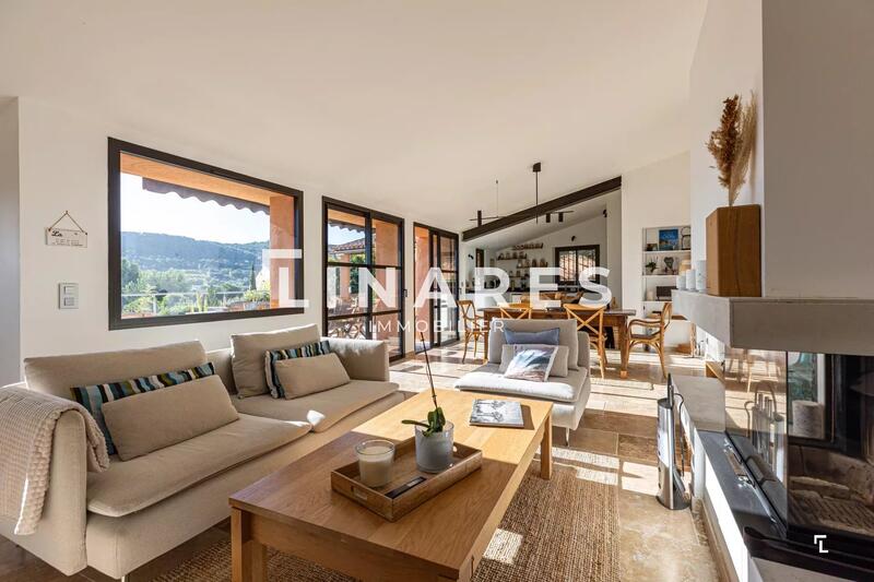 Maison - 200 m² - 5 pièces