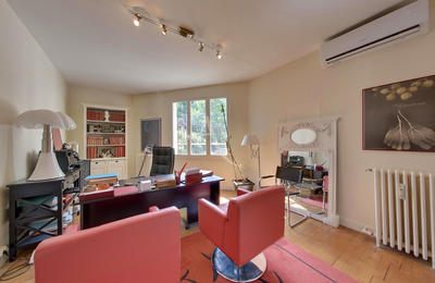 Bureau - 49 m² - 2 pièces