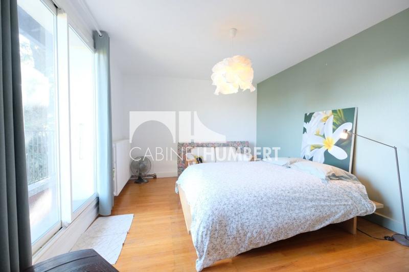 Maison - 275 m² - 8 pièces