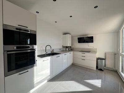 Appartement - 77 m² - 4 pièces