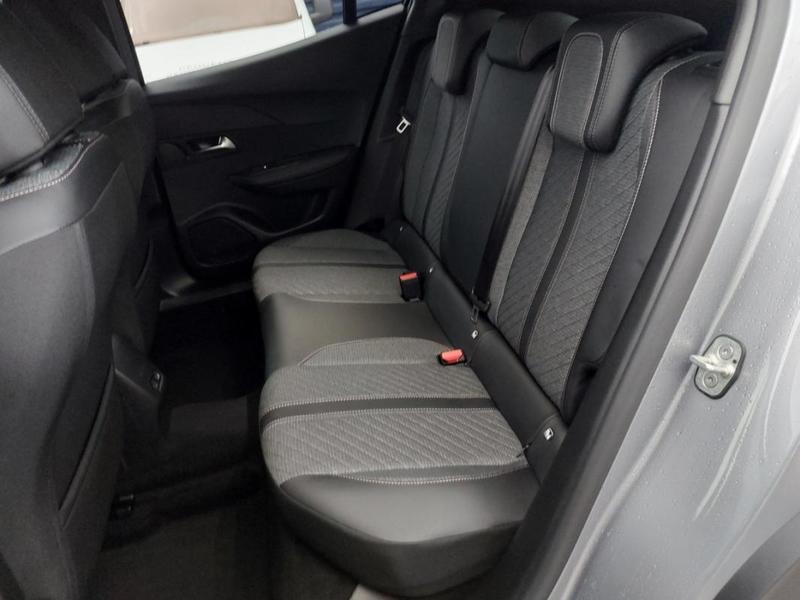 Peugeot 2008 II 100 ch Allure pack navigation / vision 6594km