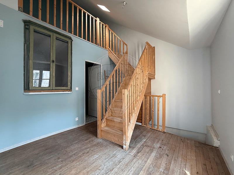 Immeuble - 56 m² - 3 pièces