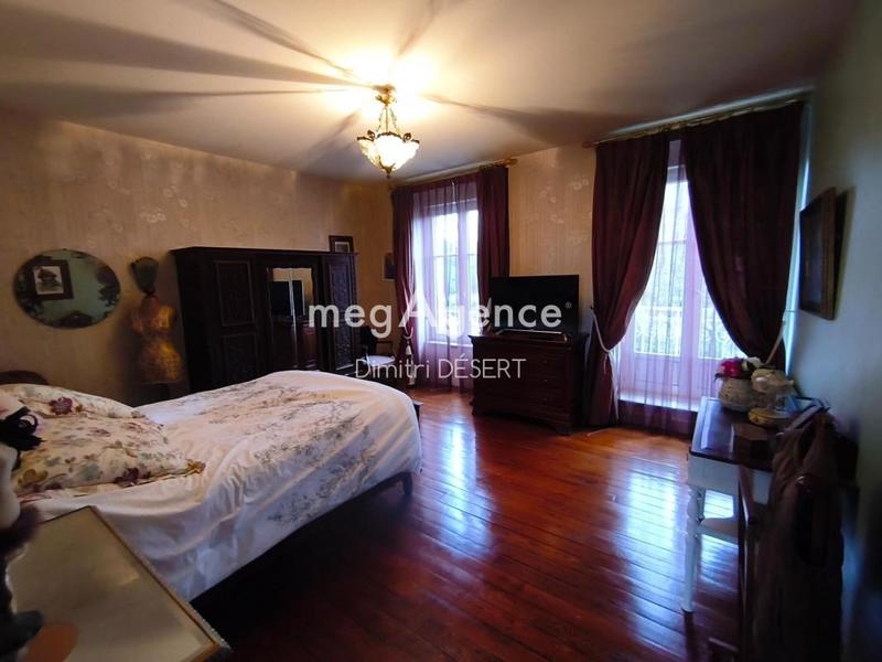 Maison - 193 m² - 10 pièces