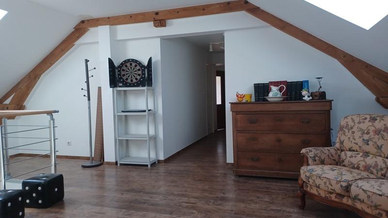 Maison - 258 m² - 9 pièces