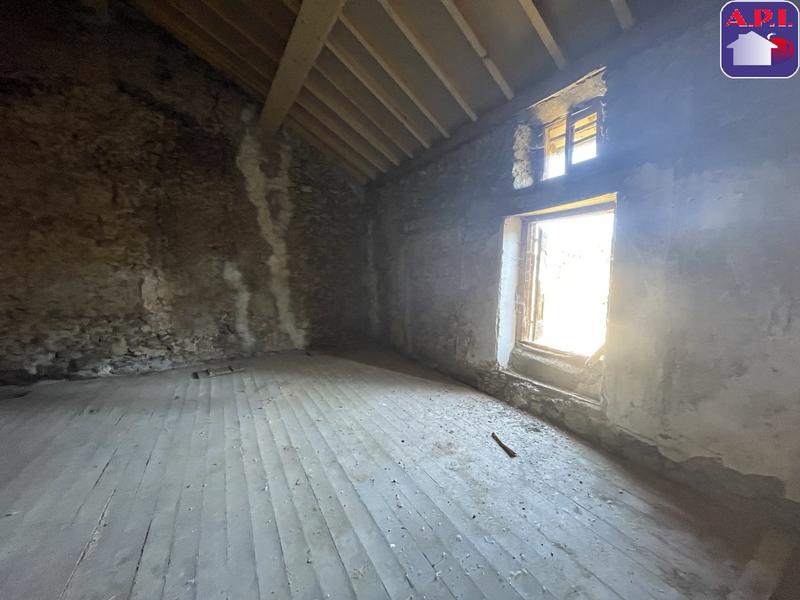 Grange - 88 m² - 2 pièces